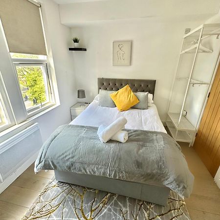 Cosy En-Suite Room In Stratford London Exterior foto