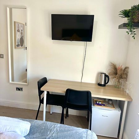 Cosy En-Suite Room In Stratford London Exterior foto