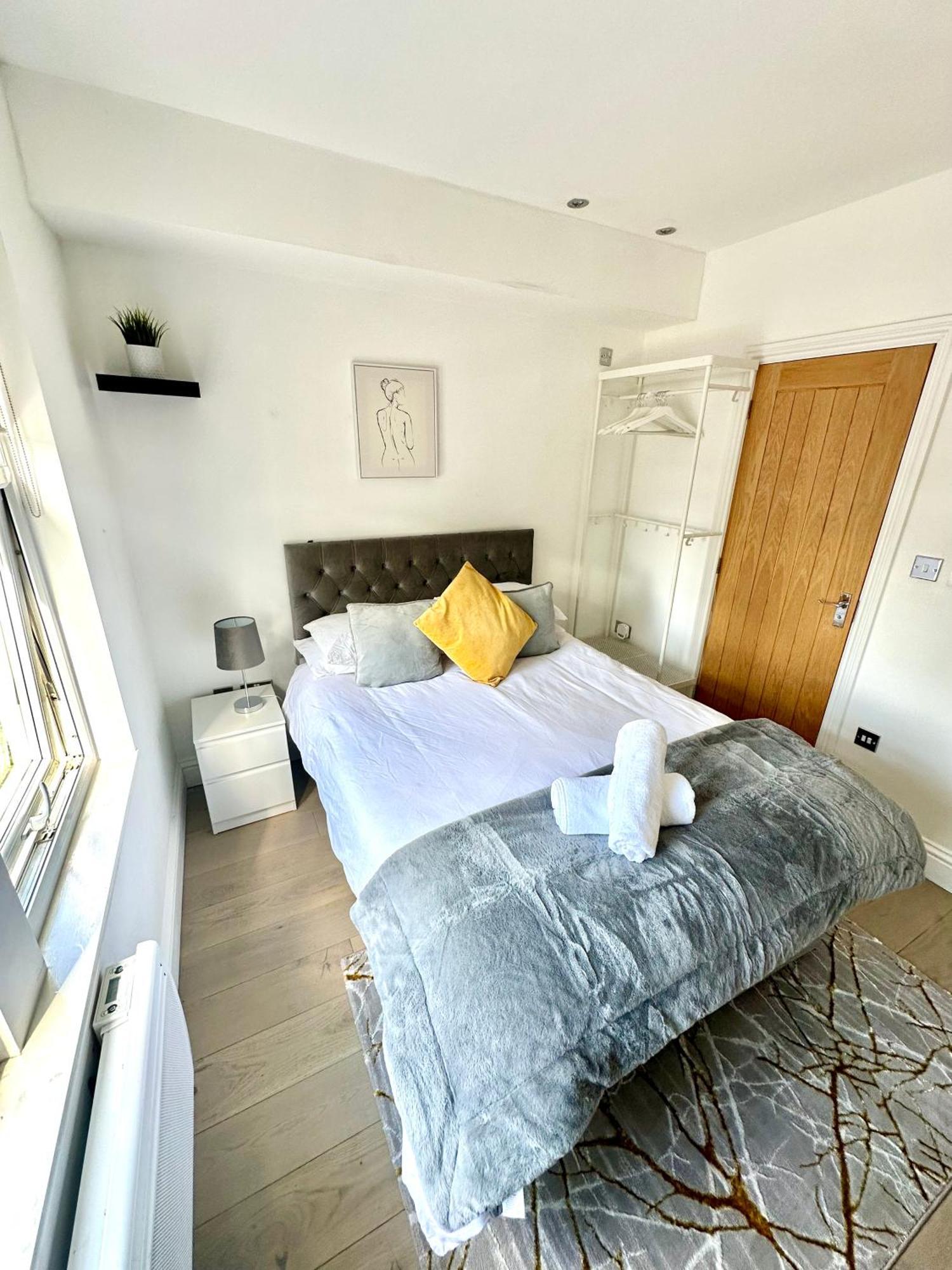 Cosy En-Suite Room In Stratford London Exterior foto